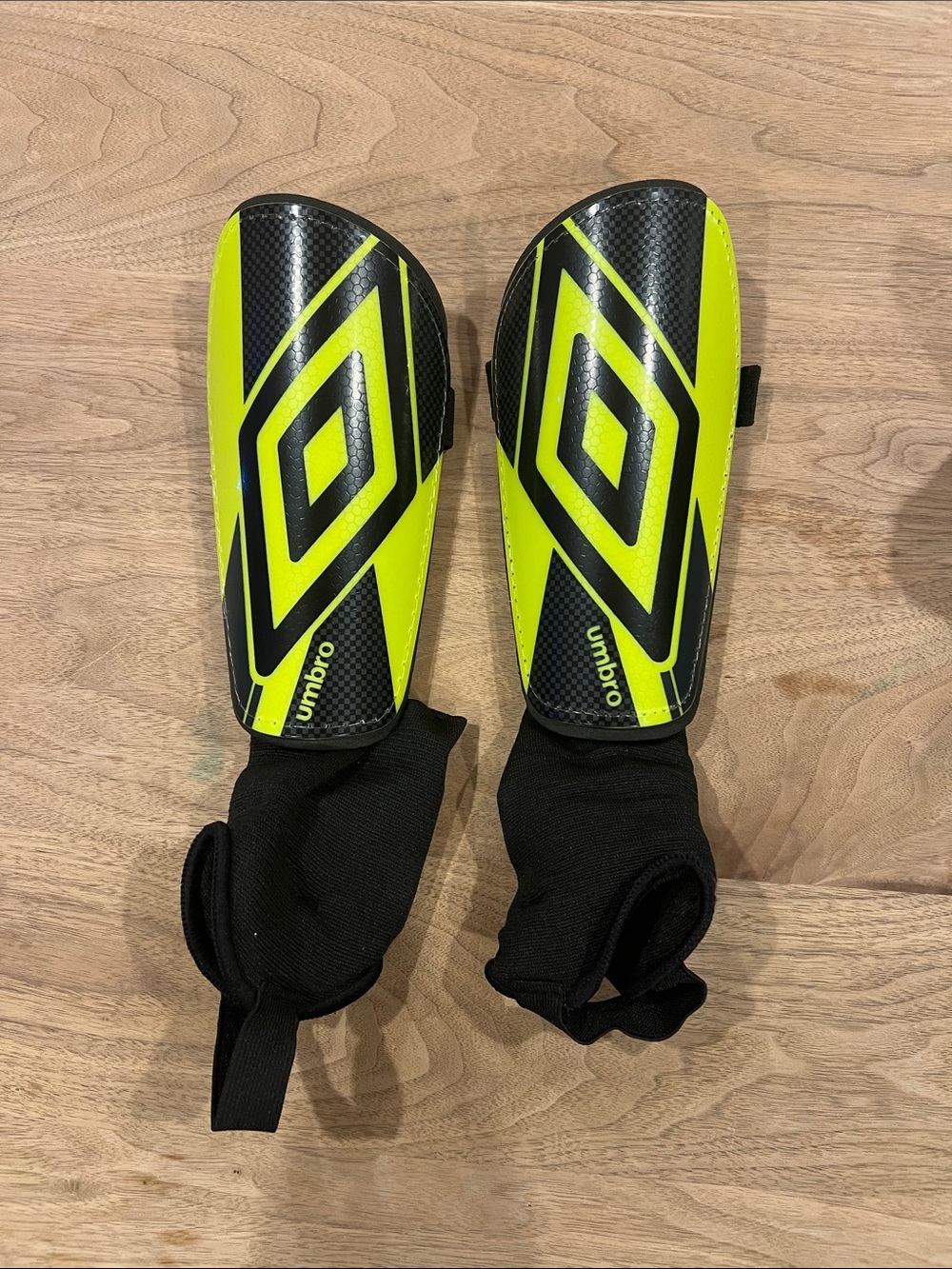 Umbro Neon Yellow and Black Soccer Shin Guards with Ankle Sleeves